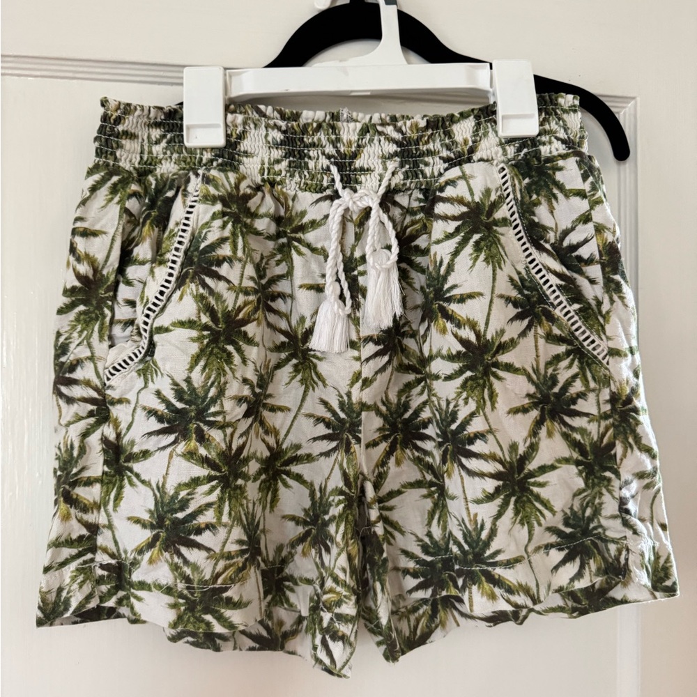 Tropical Palm Print Women's Shorts